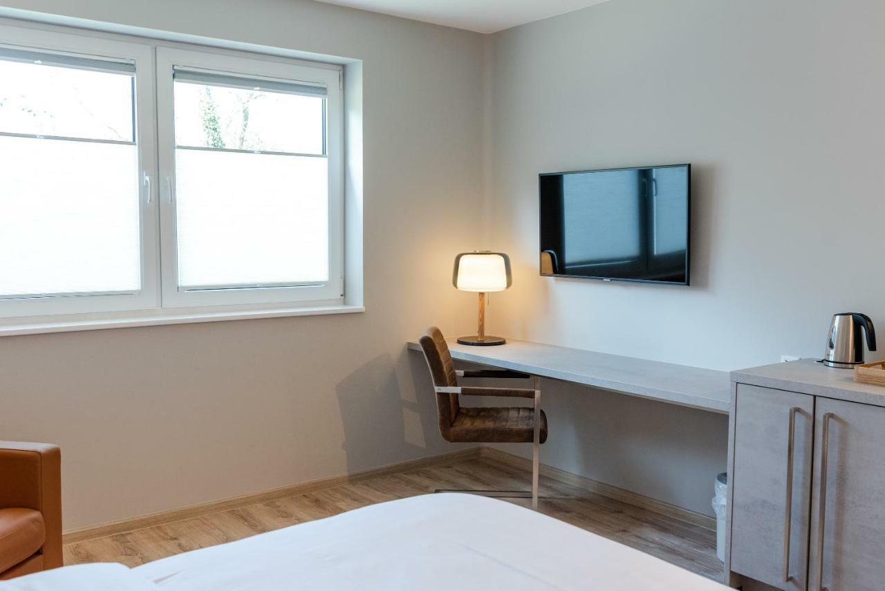 Hotel Circle Inn Рамщайн-Мизенбах Екстериор снимка